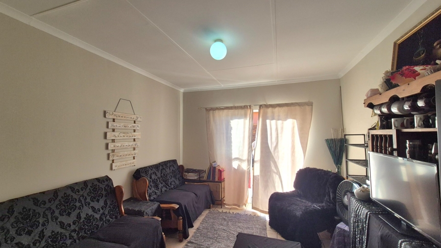 2 Bedroom Property for Sale in Vaalpark Free State